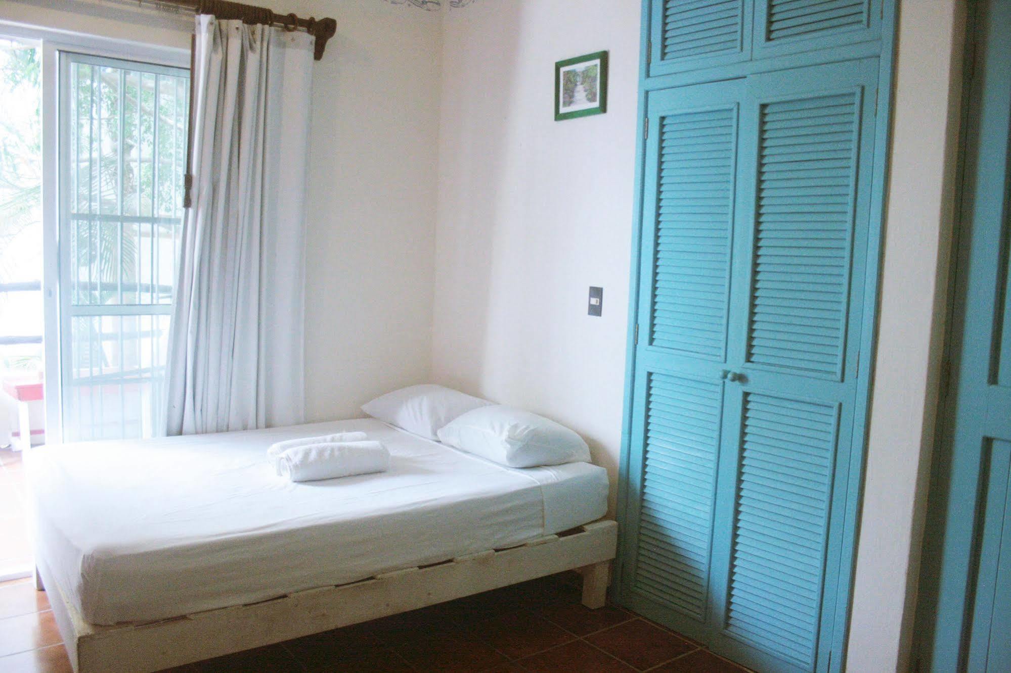 The Yak Hostel 신데 델 카르멘 외부 사진