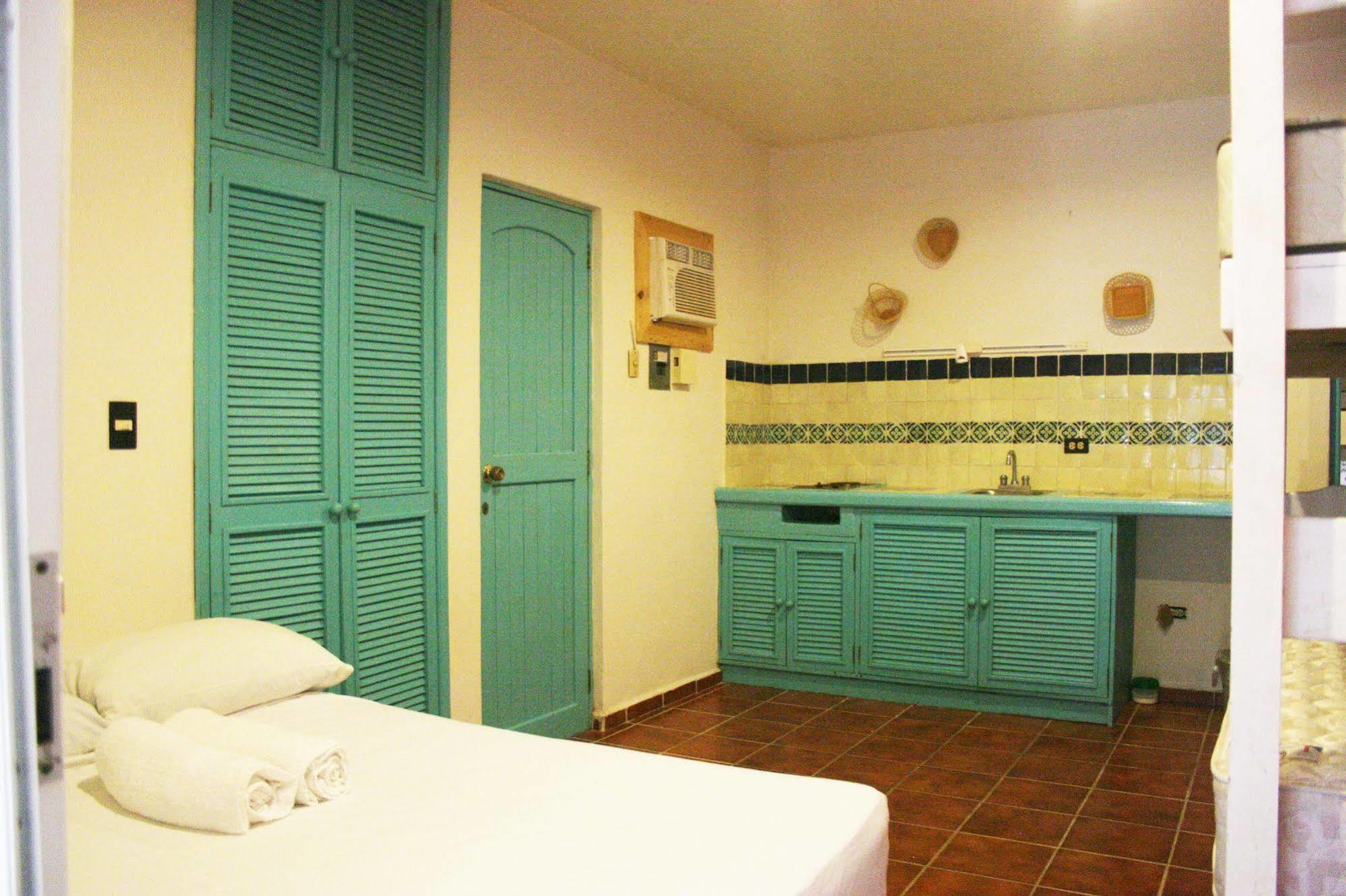 The Yak Hostel 신데 델 카르멘 외부 사진